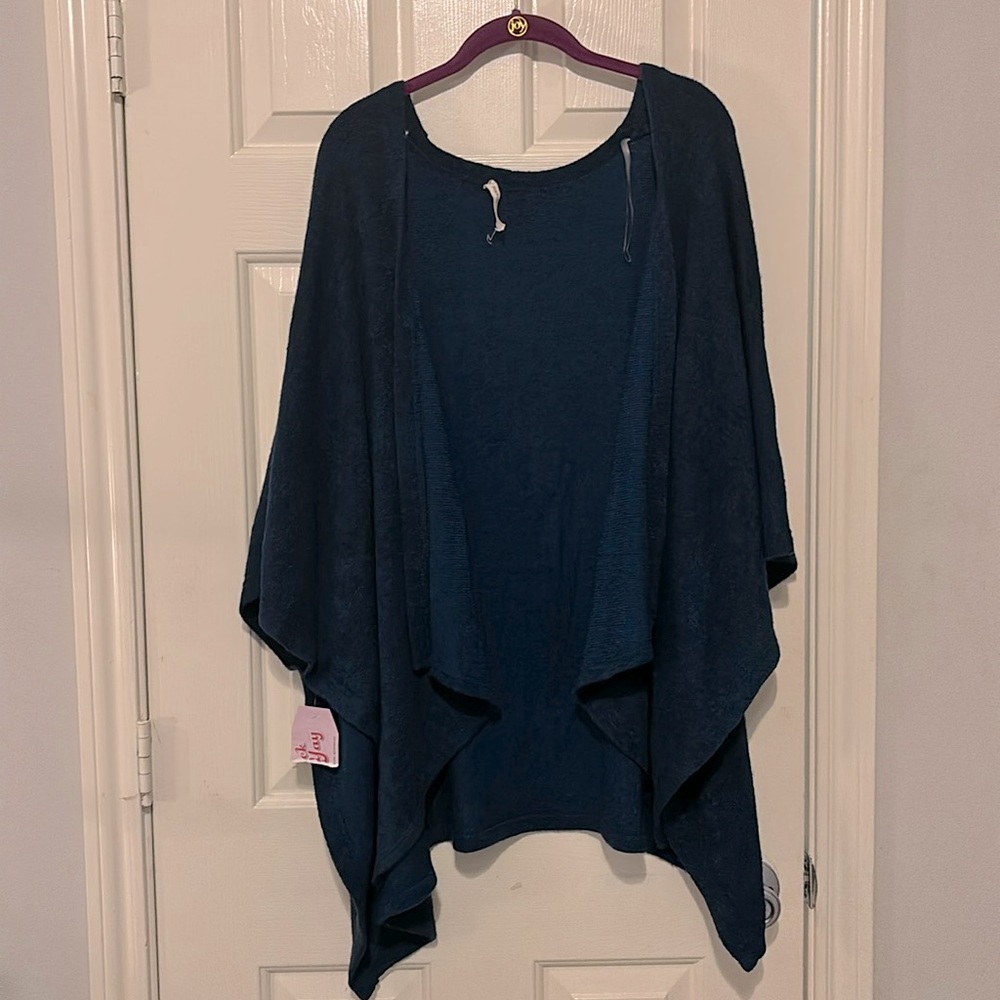 Newbury Sweater Kimono “One Size”